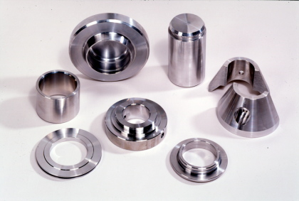 Bearing covers and seal rings